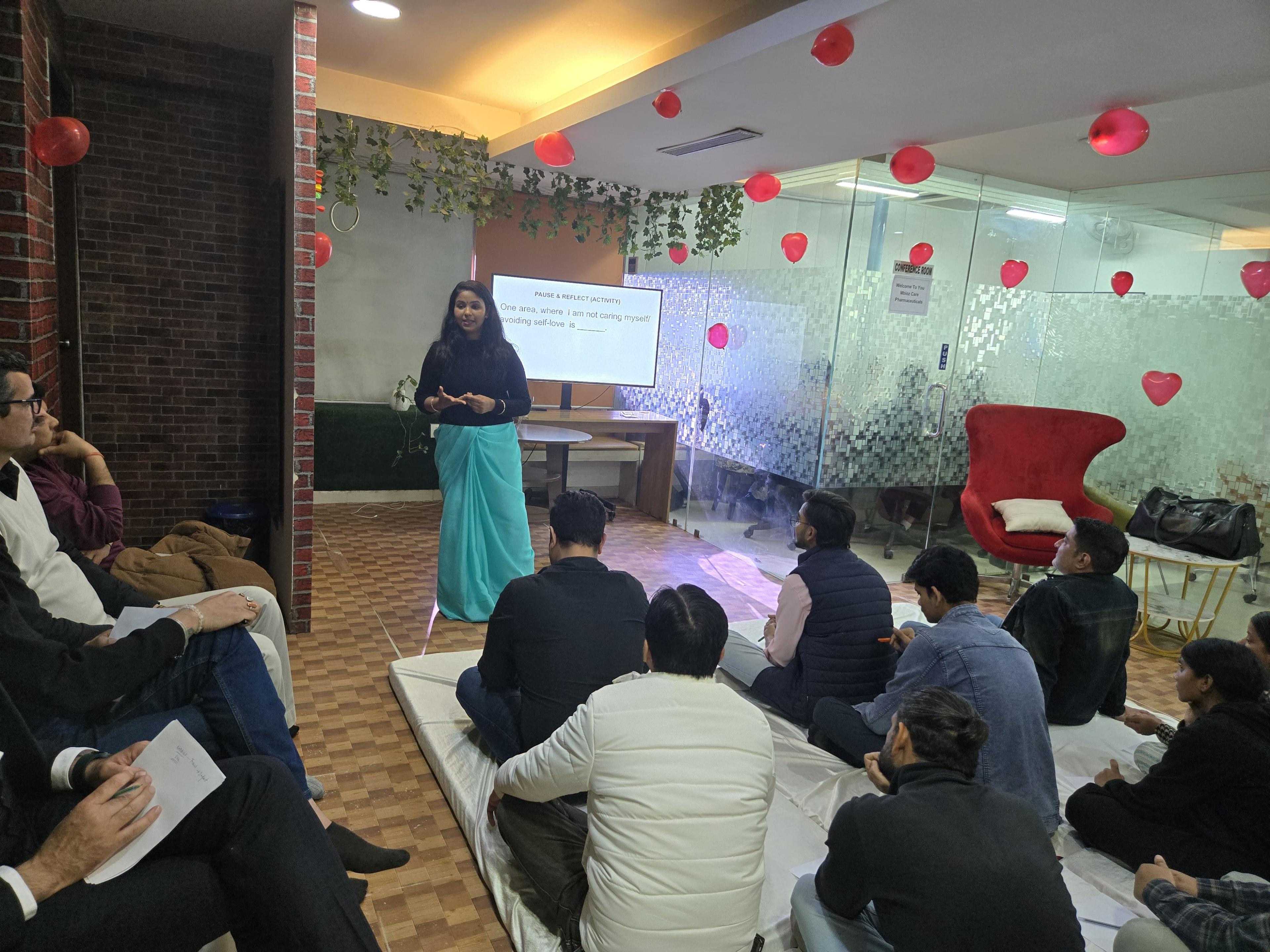 Pause and reflect activity at a self-love workshop